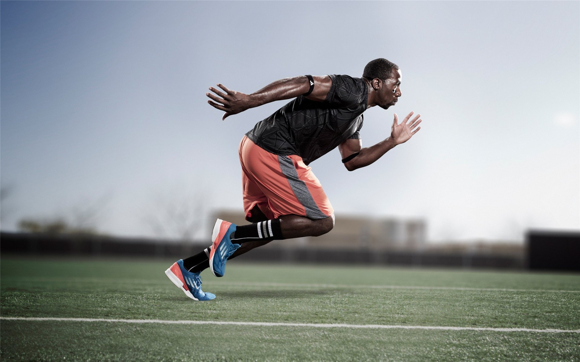 迈凯轮宣布新技术研发计划，追赶领先者，迈凯轮全新